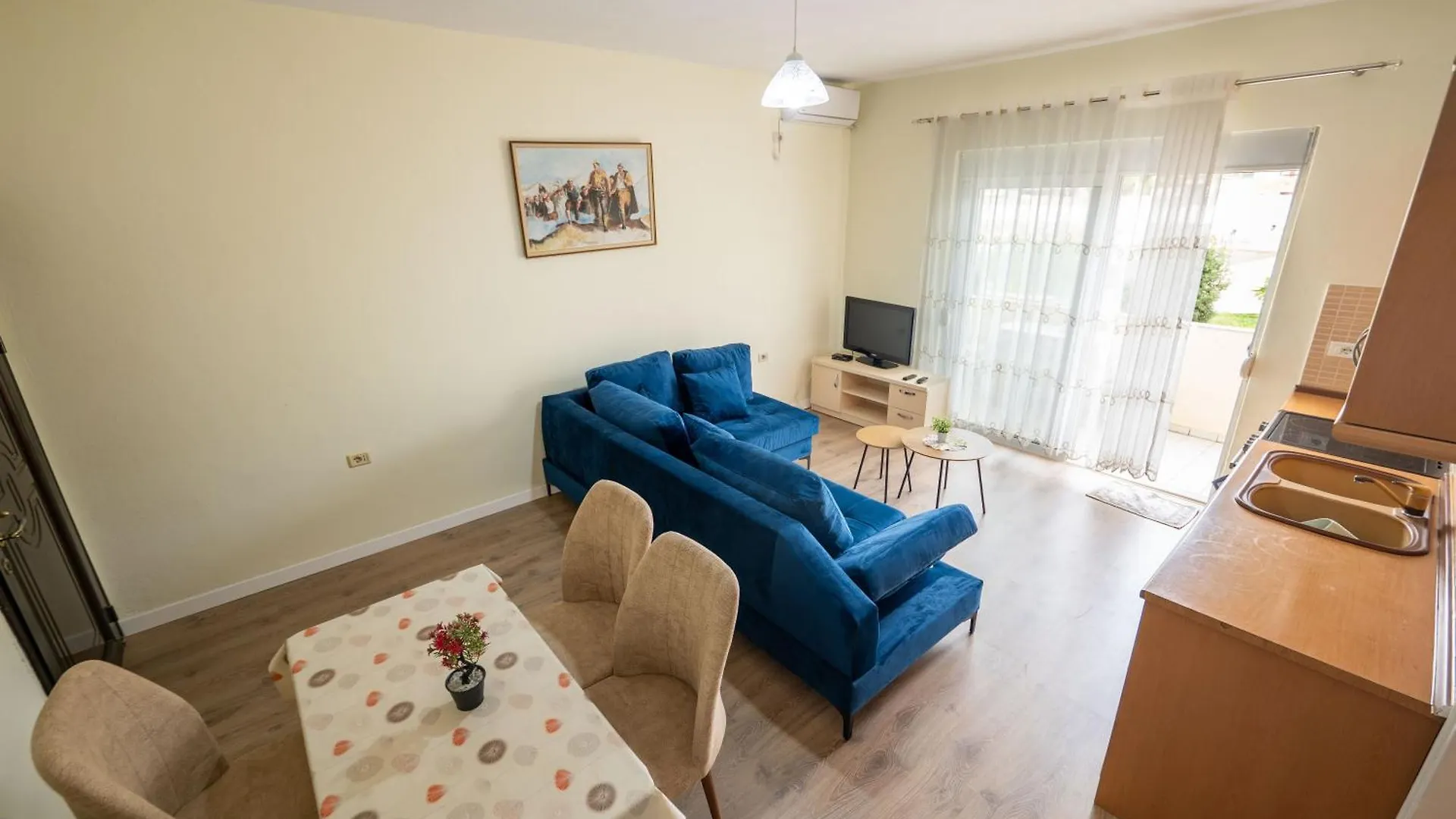 Seaside Serenity Saranda 0*, Sarande